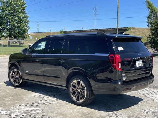 Agate Black Metallic 2026 Ford Expedition Max King Ranch