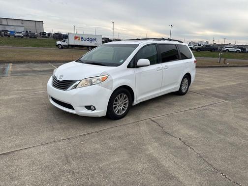 2013 Toyota Sienna XLE