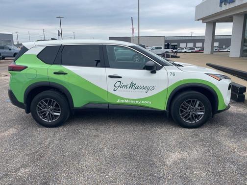 Glacier White 2023 Nissan Rogue S