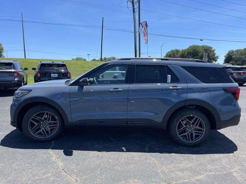 Vapor Blue 2026 Ford Explorer ST-Line