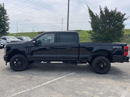 Agate Black Metallic 2026 Ford F-250 Lariat