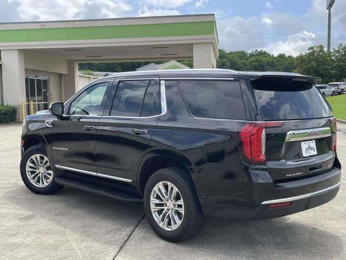 Onyx Black 2023 GMC Yukon SLT
