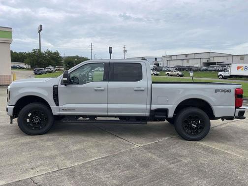 Avalanche 2026 Ford F-250 Lariat
