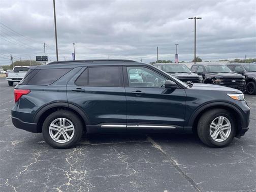 2024 Ford Explorer XLT