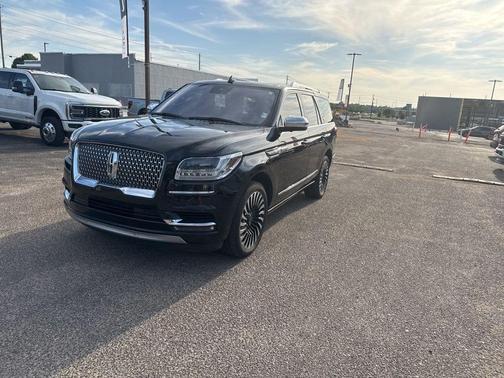 Black 2020 Lincoln Navigator Black Label