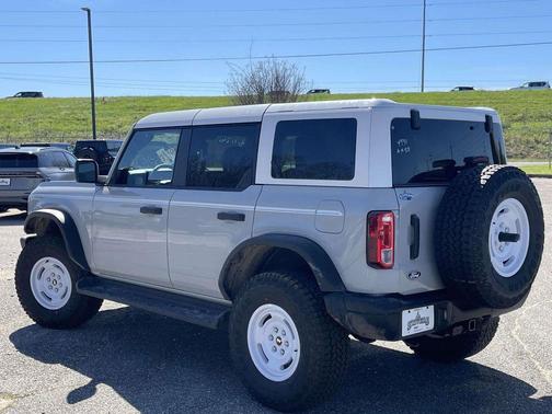 Avalanche Gray 2026 Ford Bronco Heritage Edition