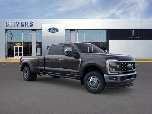 Agate Black Metallic 2026 Ford F-350 Lariat Super Duty