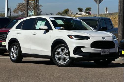 Platinum White Pearl 2023 Honda HR-V