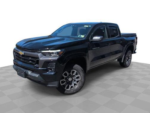 Black 2024 Chevrolet Colorado LT