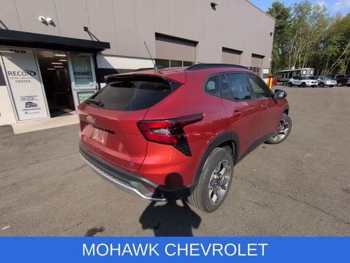 Cayenne Orange Metallic 2024 Chevrolet Trax LT