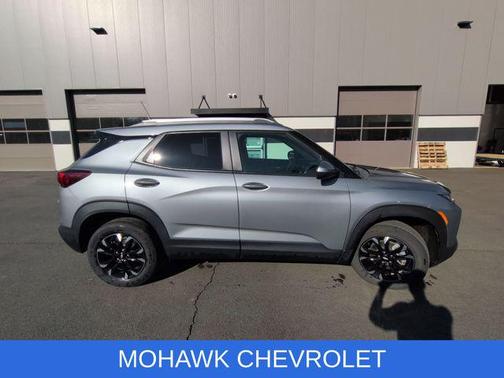 Sterling Gray Metallic 2023 Chevrolet Trailblazer LT