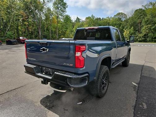 2024 Chevrolet Silverado 2500 4WD Crew Cab Standard Bed ZR2