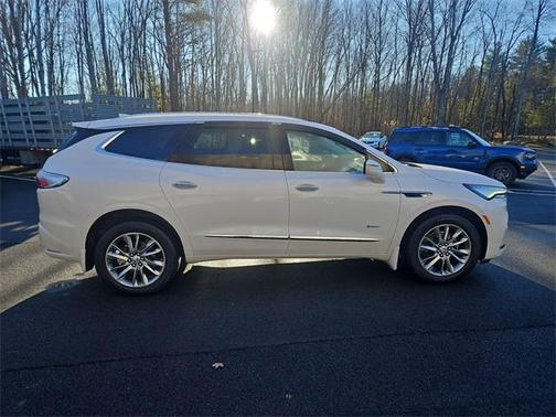 2023 Buick Enclave Avenir AWD
