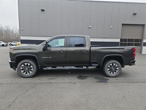 2022 Chevrolet Silverado 2500 Custom