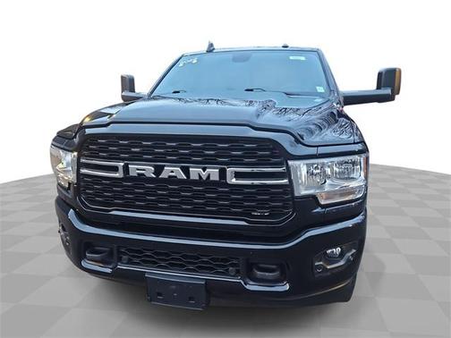 2022 RAM 2500 Big Horn Crew Cab 4x4 6'4' Box