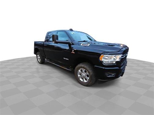 2022 RAM 2500 Big Horn Crew Cab 4x4 6'4' Box