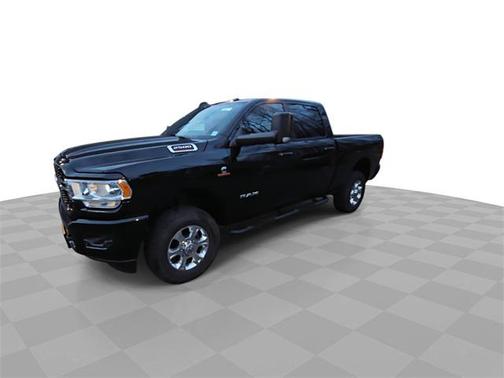 2022 RAM 2500 Big Horn Crew Cab 4x4 6'4' Box
