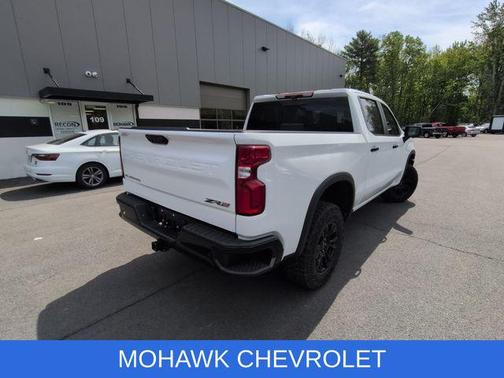 Summit White 2022 Chevrolet Silverado 1500 ZR2
