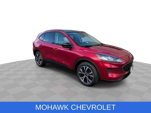 Rapid Red Metallic Tinted Clearcoat 2021 Ford Escape SE