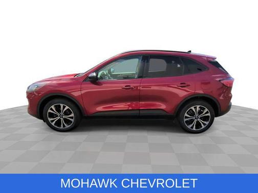 Rapid Red Metallic Tinted Clearcoat 2021 Ford Escape SE