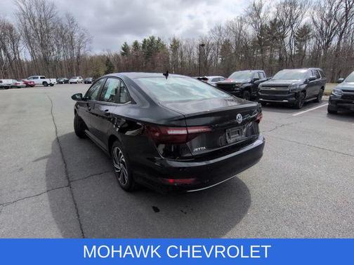 Deep Black 2020 Volkswagen Jetta 1.4T SEL