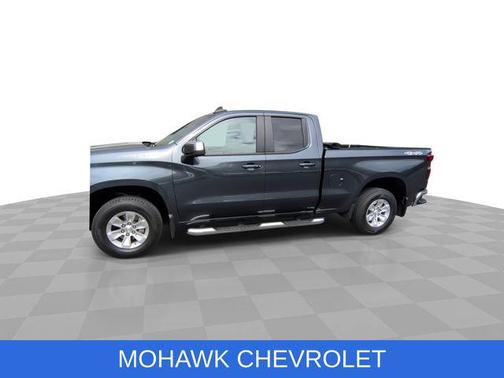 Shadow Gray Metallic 2021 Chevrolet Silverado 1500 LT