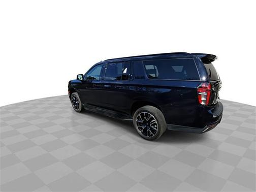 2023 Chevrolet Suburban RST