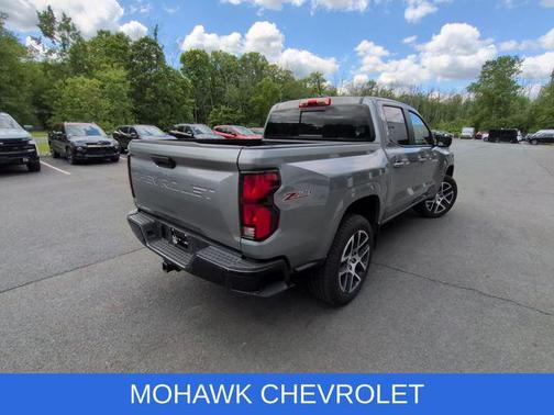 Sterling Gray Metallic 2024 Chevrolet Colorado Z71