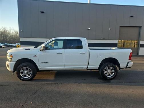 2024 RAM 2500 Laramie Crew Cab 4x4 6'4' Box