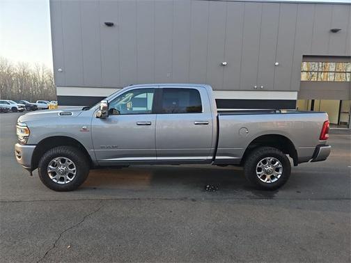 2024 RAM 2500 Laramie Crew Cab 4x4 6'4' Box