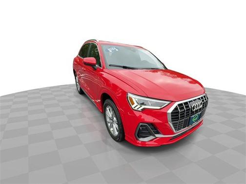 2024 Audi Q3 Premium 45 TFSI S line quattro Tiptronic