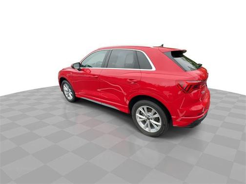 2024 Audi Q3 Premium 45 TFSI S line quattro Tiptronic