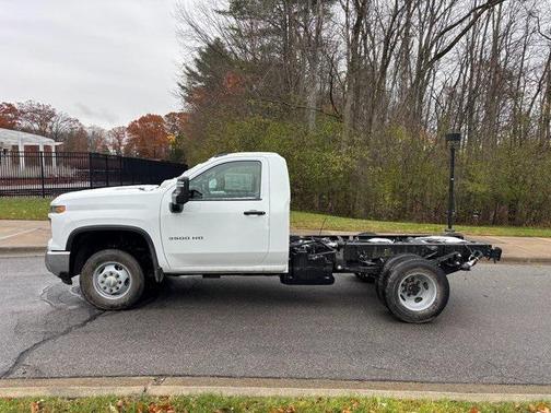 2026 Chevrolet Silverado 3500 WT