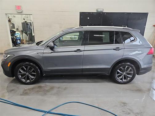 2022 Volkswagen Tiguan 2.0T SE 4MOTION