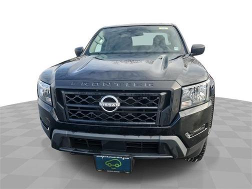 2023 Nissan Frontier S