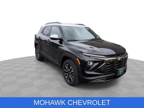 Mosaic Black Metallic 2024 Chevrolet Trailblazer ACTIV