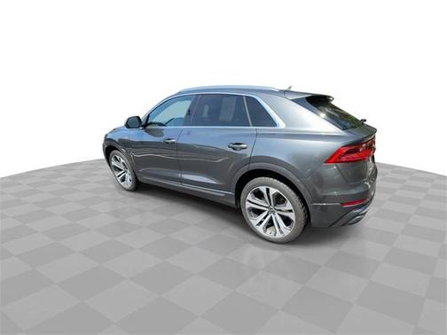 2021 Audi Q8 55 Premium Plus