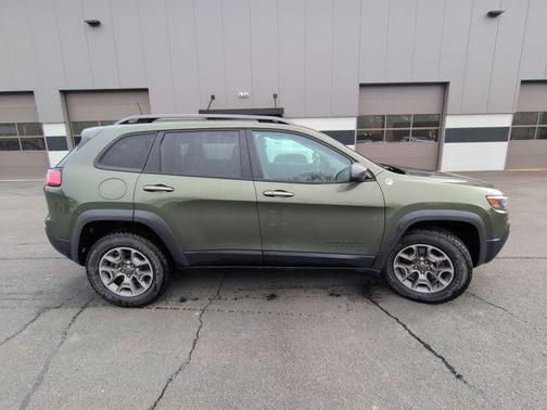 2021 Jeep Cherokee Trailhawk