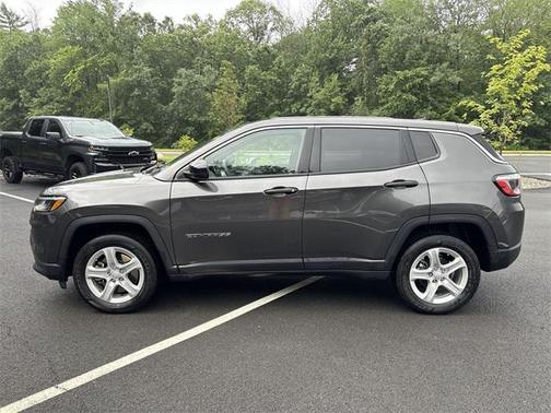 2023 Jeep Compass Sport