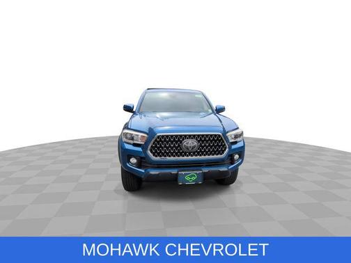 Blazing Blue Pearl 2018 Toyota Tacoma TRD Off Road