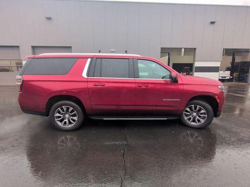 Cherry Red Tintcoat 2022 Chevrolet Suburban LT