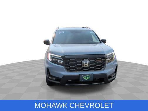 Sonic Gray Pearl 2022 Honda Passport AWD TrailSport