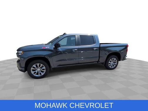 Shadow Gray Metallic 2021 Chevrolet Silverado 1500 RST