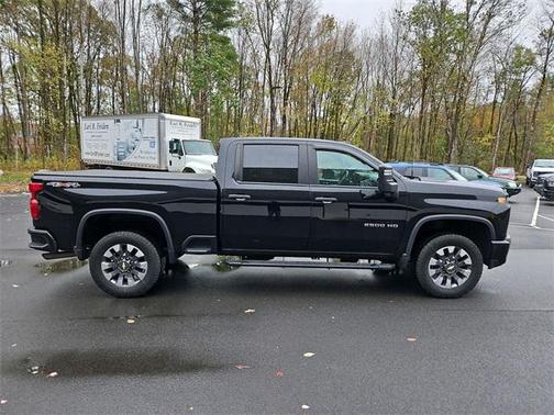 2022 Chevrolet Silverado 2500 Custom