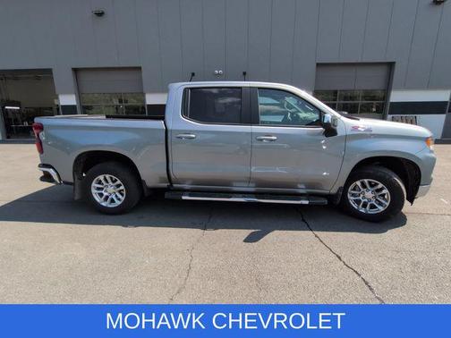 Sterling Gray Metallic 2024 Chevrolet Silverado 1500 LT