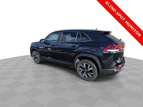 2022 Volkswagen Atlas Cross Sport 2.0T SE