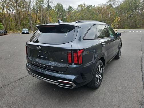 2021 Kia Sorento S