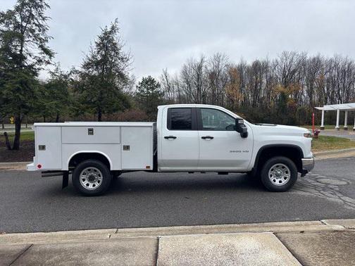 2025 Chevrolet Silverado 3500 WT