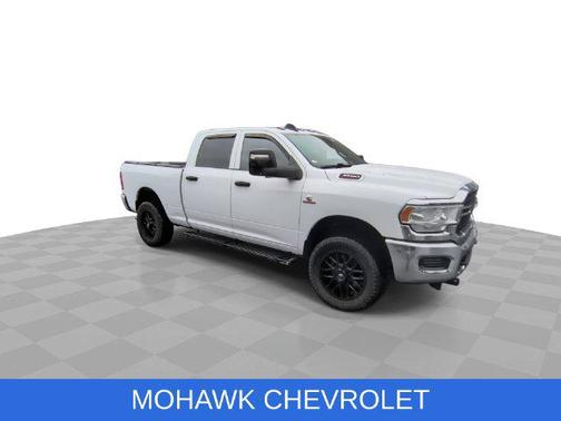 Bright White Clearcoat 2023 RAM 3500 Tradesman Crew Cab 4x4 6'4' Box