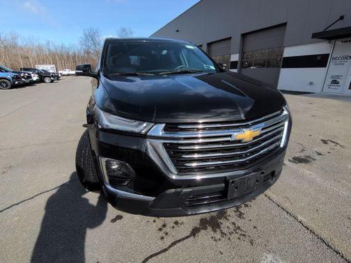 2022 Chevrolet Traverse LT Leather